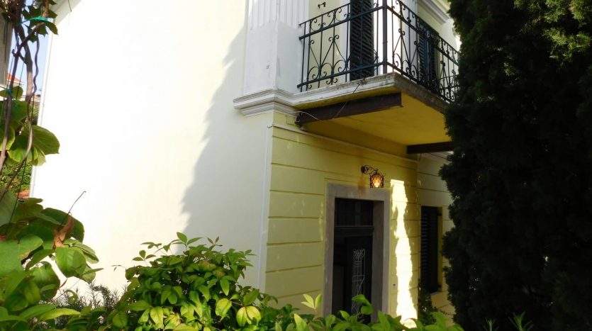 Villa in der ersten Reihe zum Meer zum Verkauf in Crikvenica