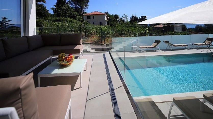 Luxus-Apartment in Top-Lage, 100 m vom Meer entfernt zu verkaufem in Opatija Kroatien
