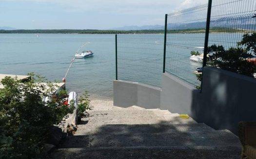 House first row to the sea on Krk for sale